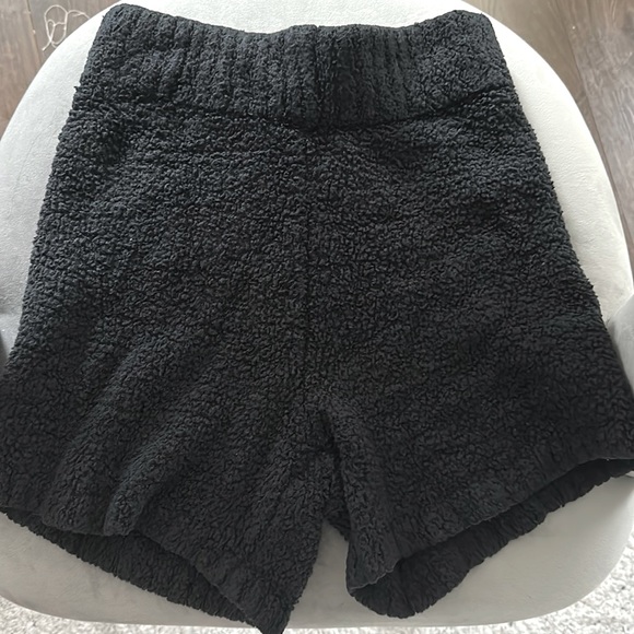 SKIMS Black Cozy Knit Shorts - size S-M - Picture 5 of 7
